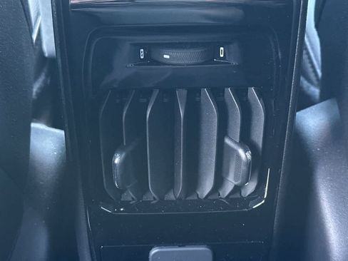 Used 2025 Jeep Compass Latitude image 14