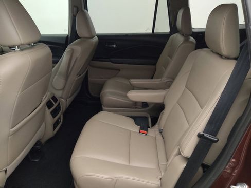 Used 2019 Honda Pilot Elite image 18