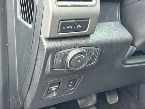 Used 2019 Ford F150 Raptor w/ Equipment Group 802A Luxury AWD/4WD image 12