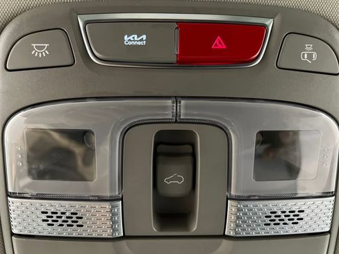 Used 2025 Kia Telluride S image 71