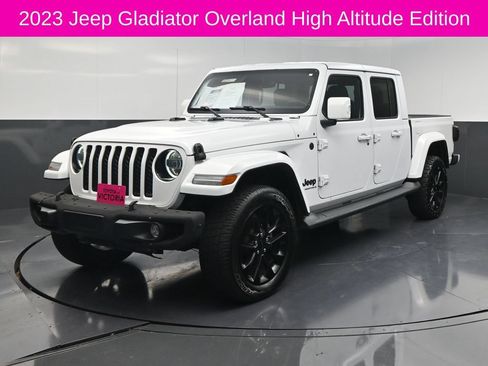 Used 2023 Jeep Gladiator Overland AWD/4WD image 2