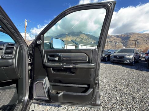 Used 2019 RAM 3500 Limited image 8