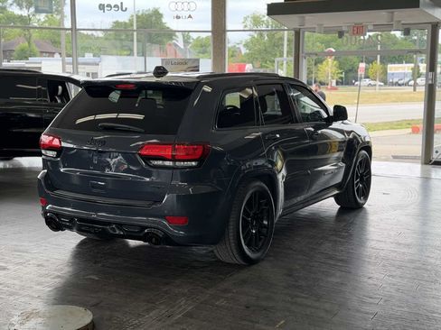 Used 2018 Jeep Grand Cherokee SRT w/ Trailer Tow Group IV AWD/4WD image 7