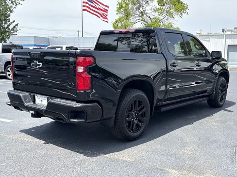 Used 2025 Chevrolet Silverado 1500 High Country w/ Midnight Edition AWD/4WD image 10