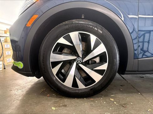 Used 2023 Volkswagen ID.4 Pro RWD image 35