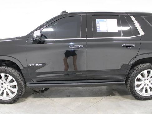 Used 2021 Chevrolet Tahoe Premier w/ Premium Package AWD/4WD image 6