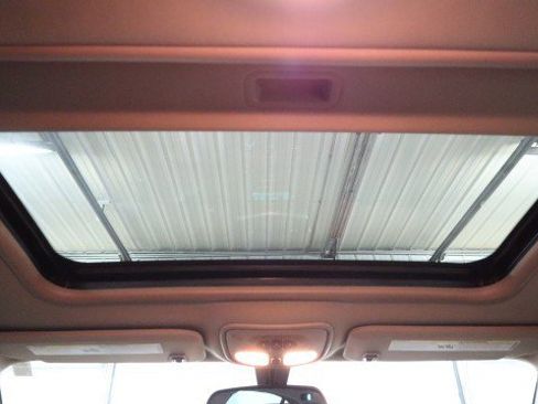 Used 2010 Chevrolet Malibu LTZ w/ HFV6 Engine Package image 12