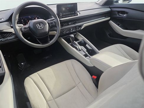Used 2023 Honda Accord LX image 11