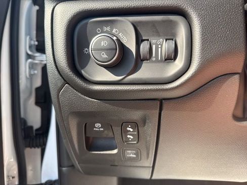 New 2026 RAM 1500 Big Horn AWD/4WD image 24