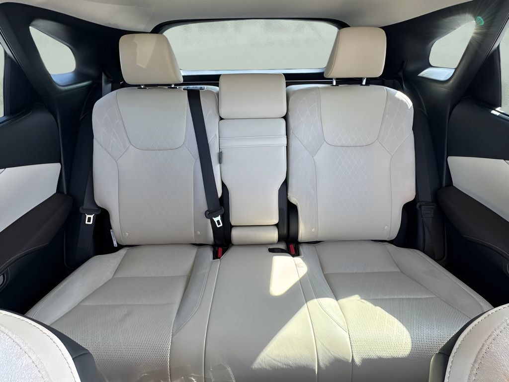 Used 2024 Lexus RX 350 FWD w/ Convenience Package image 11