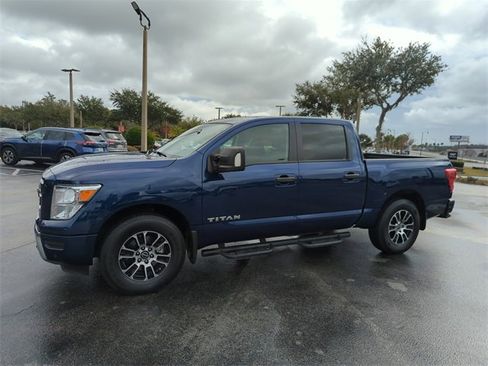 Certified 2024 Nissan Titan SV w/ SV Convenience Package image 13
