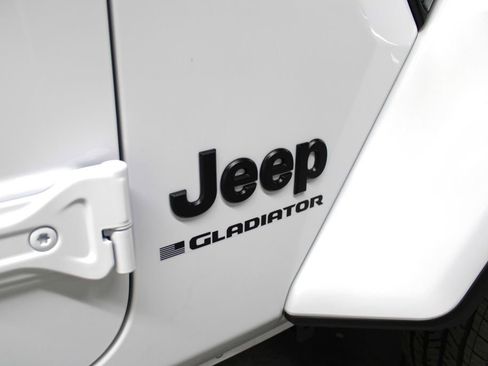 New 2026 Jeep Gladiator Sport image 32