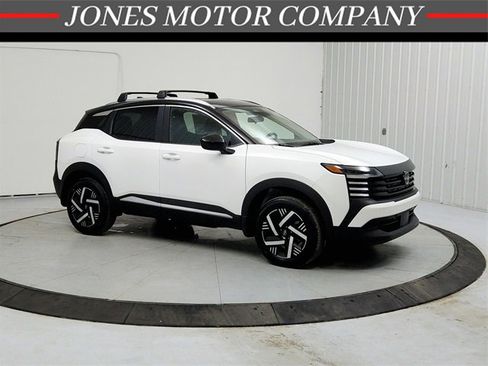 New 2026 Nissan Kicks SV w/ SV Premium Package image 1