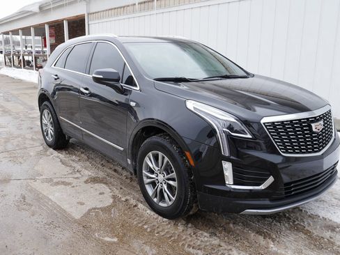 Used 2022 Cadillac XT5 Premium Luxury image 2