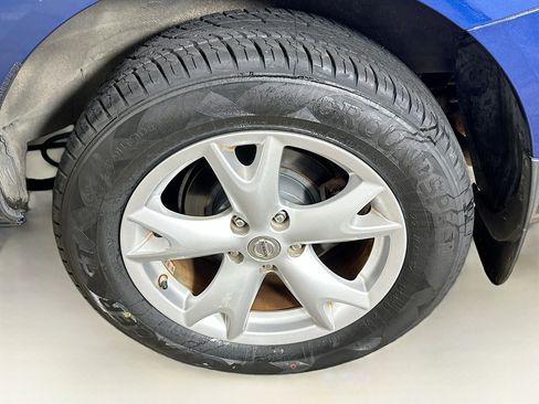 Used 2011 Nissan Rogue SV w/ Premium Pkg FWD image 11