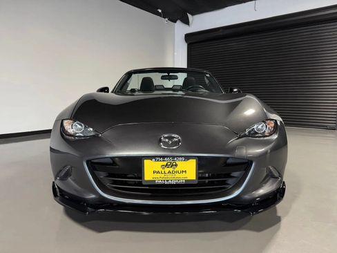 Used 2016 MAZDA MX-5 Miata Club RWD image 2