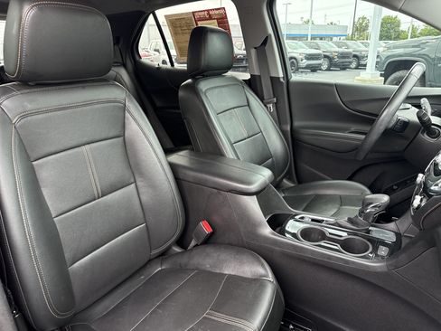 Used 2022 Chevrolet Equinox Premier FWD image 33