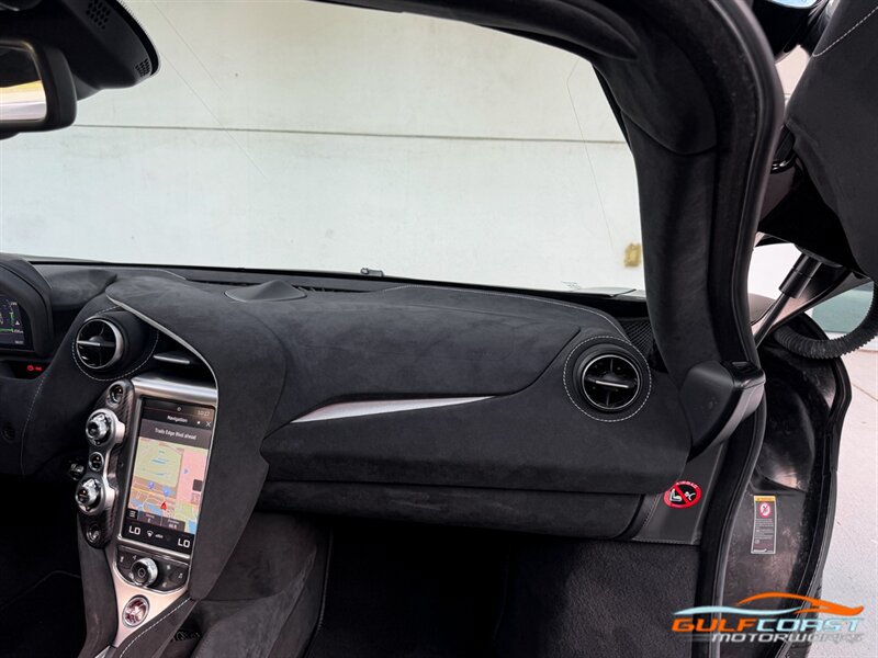 Used 2021 McLaren 720S Performance RWD image 35