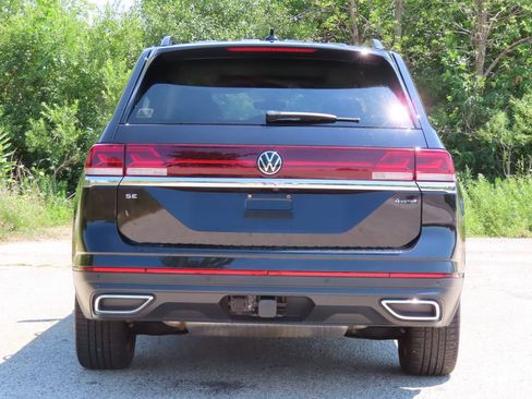 Used 2024 Volkswagen Atlas SE AWD/4WD image 5