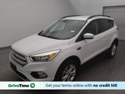 Used 2018 Ford Escape SE FWD image 1