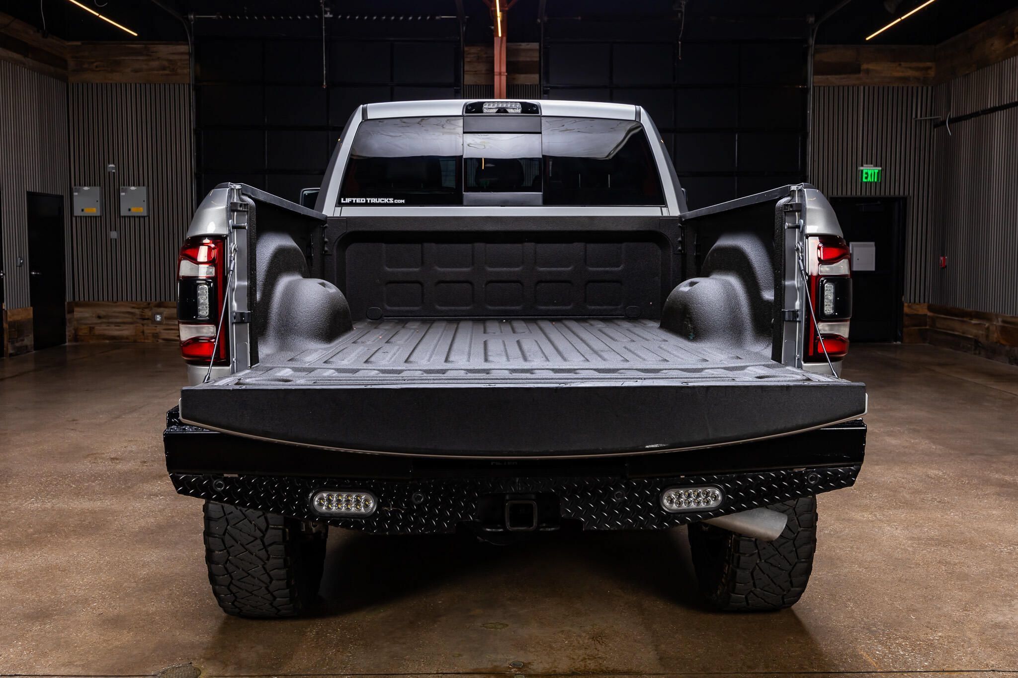 Used 2023 RAM 2500 Limited w/ Night Edition AWD/4WD image 13