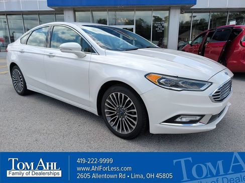 Used 2017 Ford Fusion SE w/ Fusion SE Technology Package AWD/4WD image 1