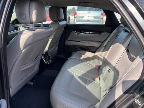 Used 2014 Cadillac XTS Premium image 11