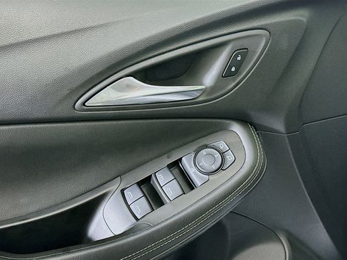 Used 2025 Buick Encore GX Preferred image 15