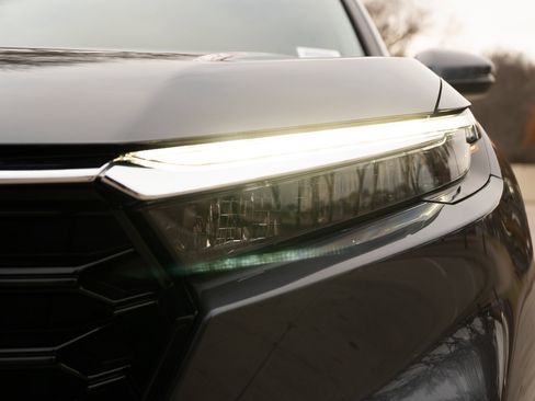 Certified 2024 Honda CR-V EX image 11