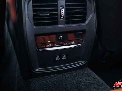 Used 2021 BMW M3 MANUAL w/ M Carbon Exterior Package image 83