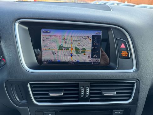 Used 2016 Audi Q5 2.0T Premium Plus w/ Technology Package image 35