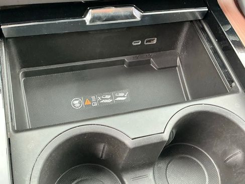 Used 2025 GMC Yukon Denali image 36