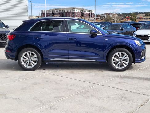 Certified 2023 Audi Q3 2.0T Premium w/ Convenience Package image 2