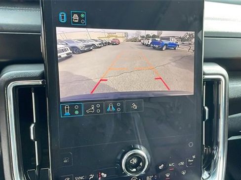 Used 2025 GMC Yukon XL Denali image 20