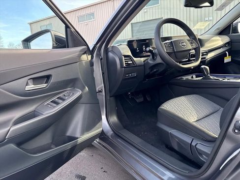 New 2026 Nissan Sentra SV w/ SV Convenience Package image 13