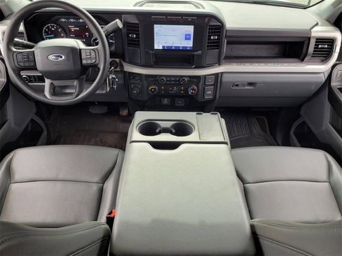 Used 2024 Ford F350 XL w/ XL Chrome Package image 8