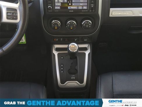 Used 2017 Jeep Compass Latitude image 20