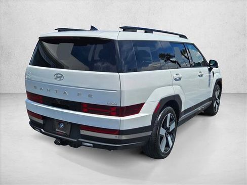 Used 2025 Hyundai Santa Fe Limited FWD image 5