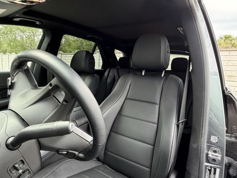 Used 2023 Mercedes-Benz GLE 350 4MATIC image 5