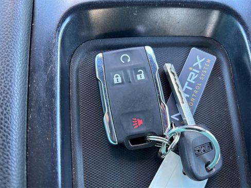 Used 2017 GMC Sierra 1500 SLT w/ SLT Premium Package image 27