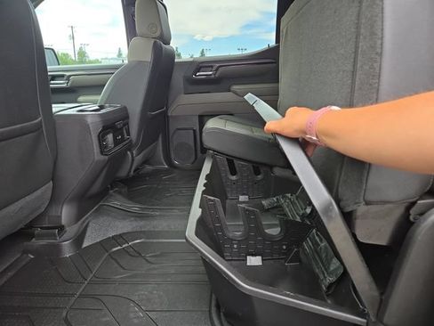 Used 2024 Chevrolet Silverado 1500 ZR2 w/ Technology Package AWD/4WD image 32