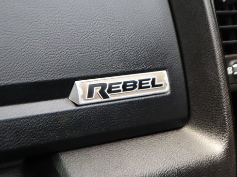 Used 2018 RAM 1500 Rebel w/ Luxury Group AWD/4WD image 41