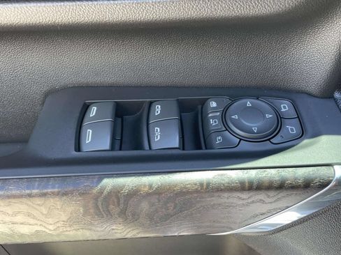 Used 2022 GMC Sierra 2500 Denali w/ Denali Ultimate Package AWD/4WD image 18