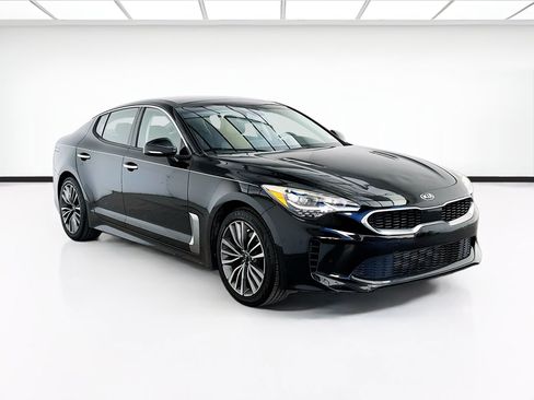 Used 2019 Kia Stinger Premium AWD/4WD image 3