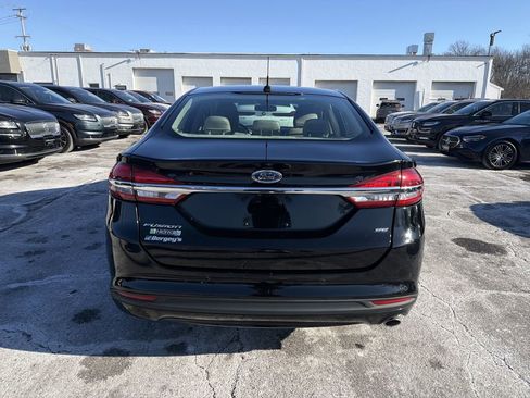 Used 2017 Ford Fusion Energi SE image 4