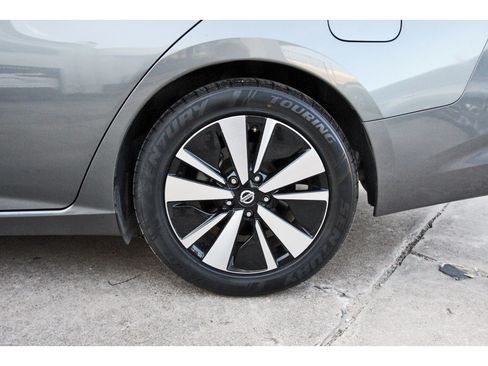 Used 2021 Nissan Altima 2.5 SV FWD image 32