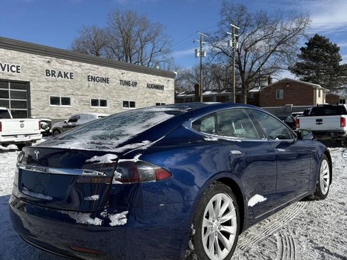 Used 2017 Tesla Model S 75D image 4