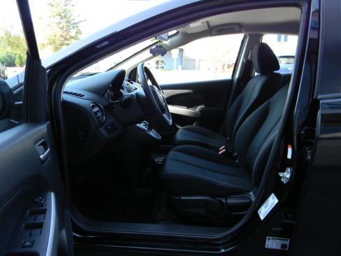 Used 2011 MAZDA MAZDA2 Sport image 11