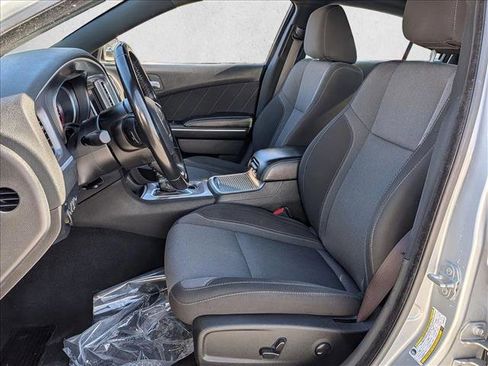 Used 2022 Dodge Charger SXT image 18