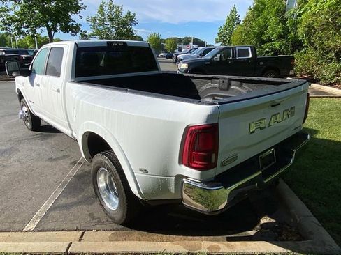 Used 2026 RAM 3500 Longhorn AWD/4WD image 31